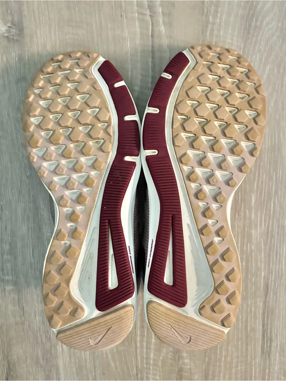 Nike quest plum